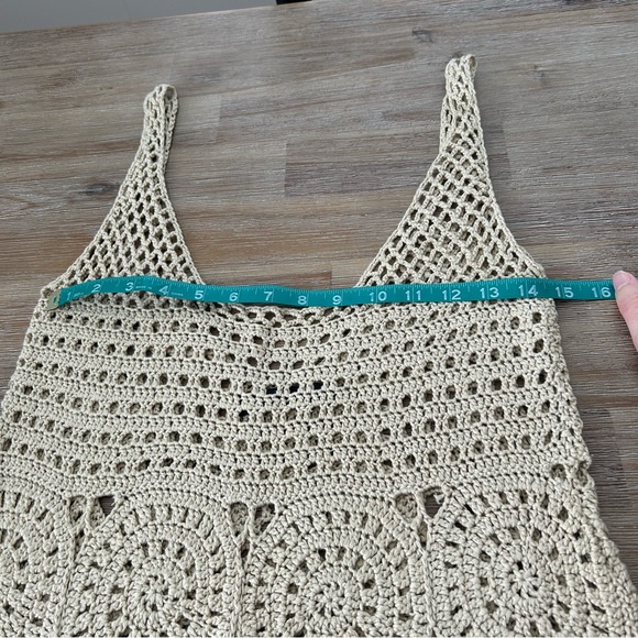 Crochet & Fringe tank - Picture 4 of 7